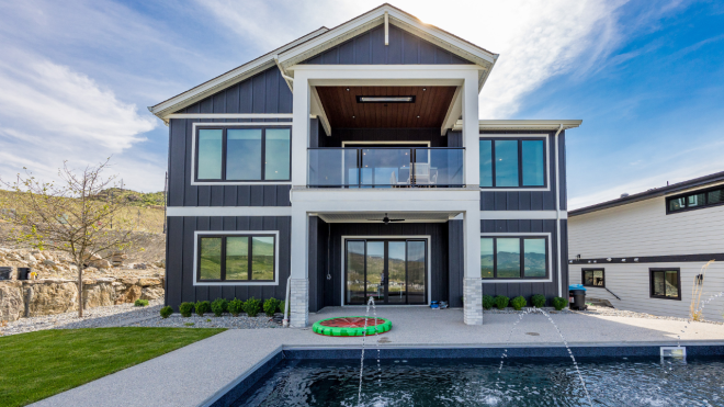 KELOWNA GRAND PRIZE HOME